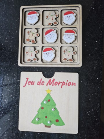 Tic Tac Toe de Noël en Bois – Père Noël vs Bonhomme Pain d'Épices